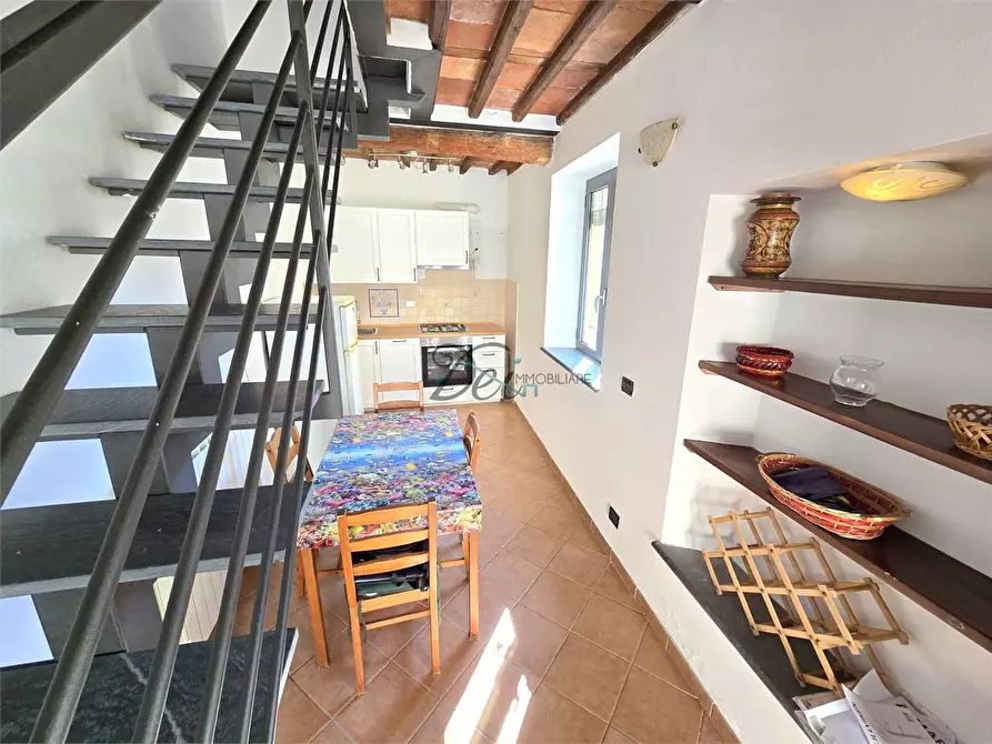 Immagine 6 di Porzione di casa in vendita  in Viale San Gemignano a Lucca
