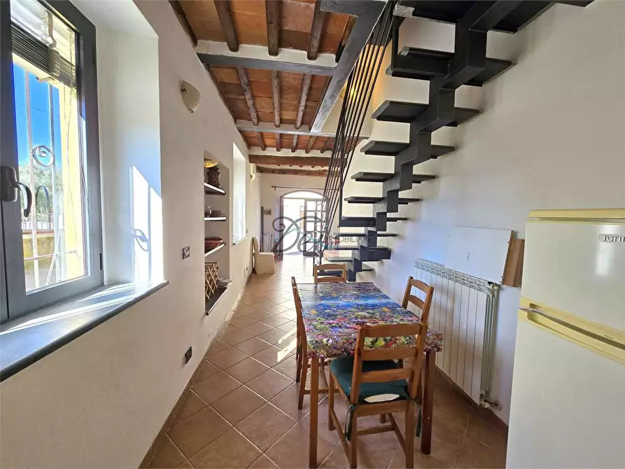 Immagine 5 di Porzione di casa in vendita  in Viale San Gemignano a Lucca
