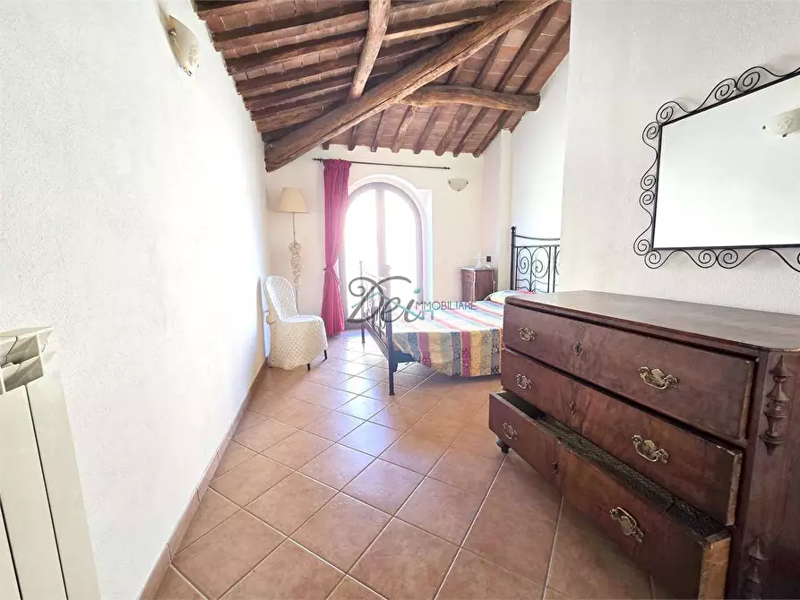 Immagine 19 di Porzione di casa in vendita  in Viale San Gemignano a Lucca