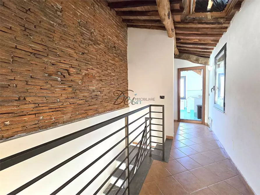 Immagine 13 di Porzione di casa in vendita  in Viale San Gemignano a Lucca
