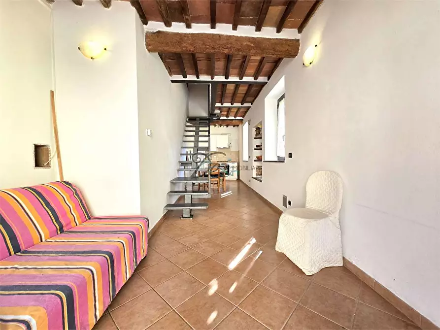 Immagine 1 di Porzione di casa in vendita  in Viale San Gemignano a Lucca