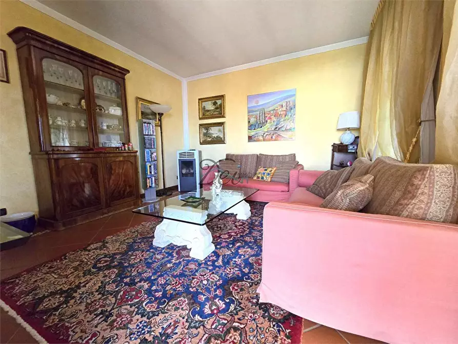 Immagine 25 di Villa in vendita  in via dell ave maria  a Capannori