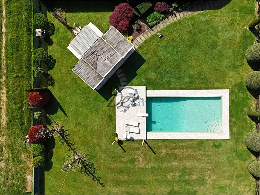 Immagine 2 di Villa in vendita  in via dell ave maria  a Capannori