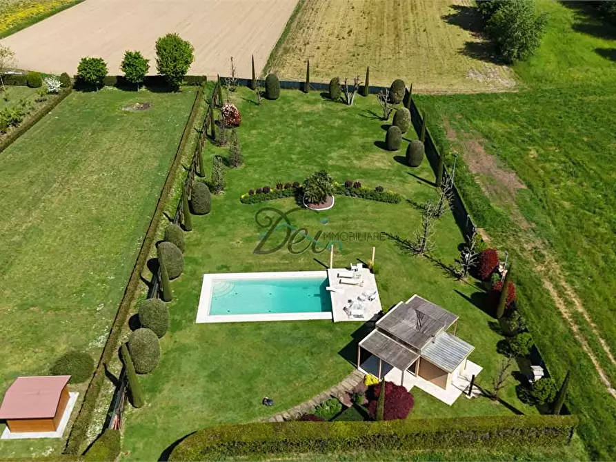 Immagine 6 di Villa in vendita  in via dell ave maria  a Capannori