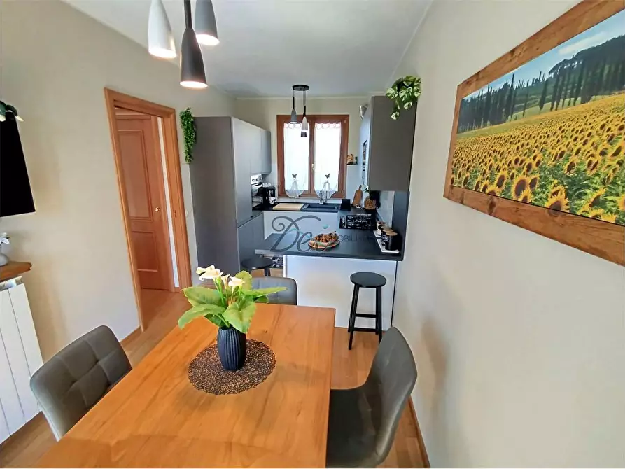 Immagine 16 di Villa in vendita  in via delle ville a Capannori