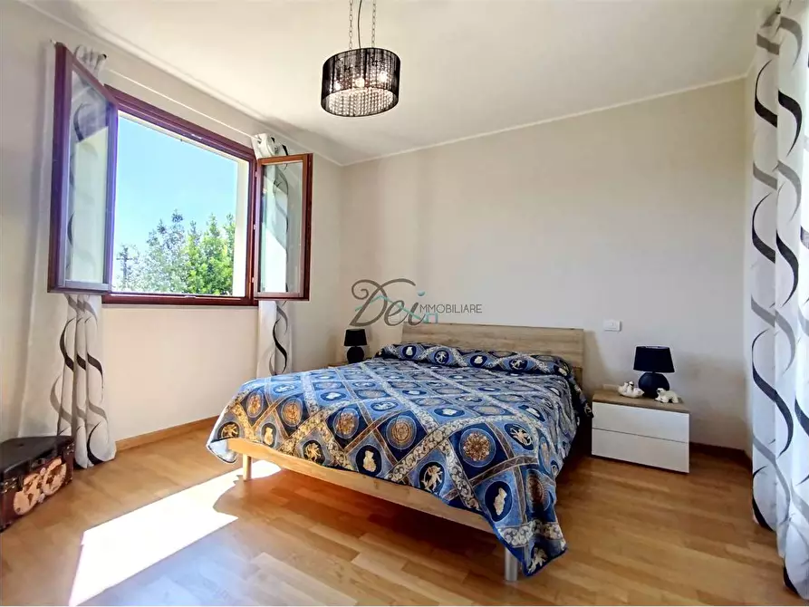 Immagine 20 di Villa in vendita  in via delle ville a Capannori