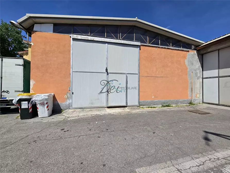 Immagine 1 di Capannone industriale in affitto  in Via Pesciatina a Capannori