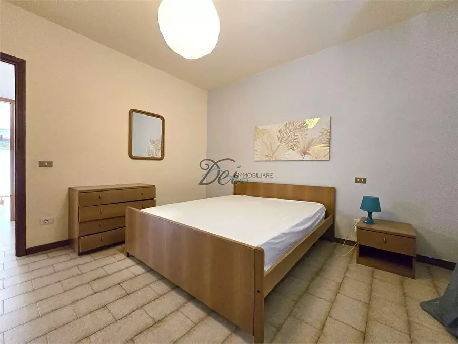 Immagine 15 di Appartamento in vendita  in viale cristoforo colombo a Camaiore