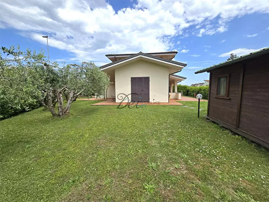 Immagine 6 di Villa in vendita  in Via sbarra a Porcari