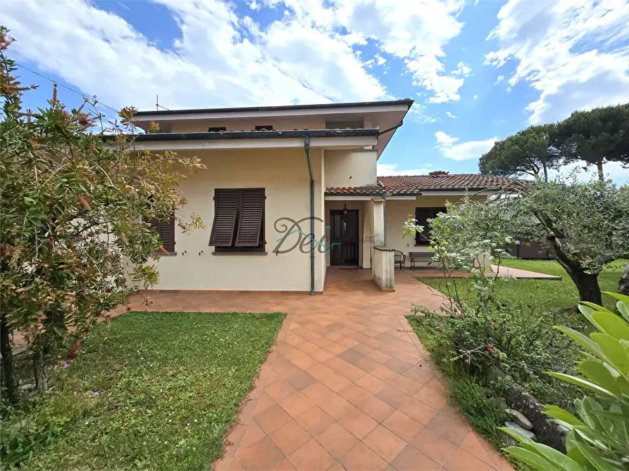 Immagine 4 di Villa in vendita  in Via sbarra a Porcari