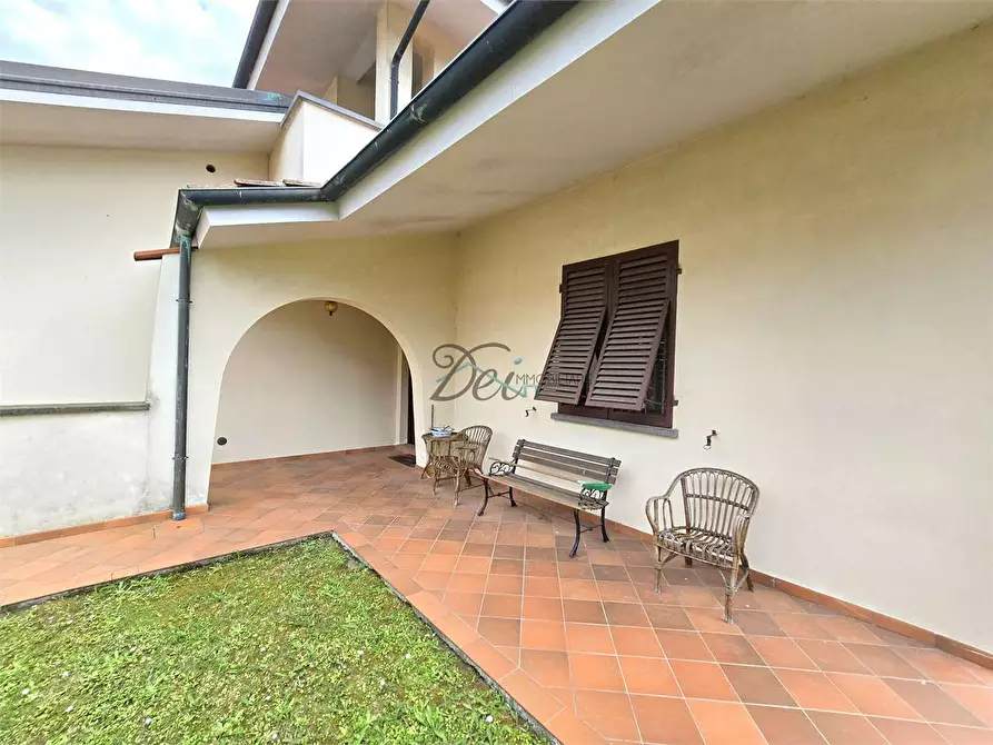 Immagine 5 di Villa in vendita  in Via sbarra a Porcari