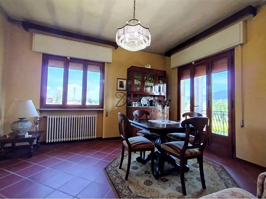 Immagine 9 di Villa in vendita  in via dei maionchi a Capannori