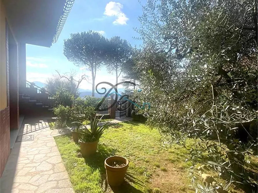 Immagine 33 di Casa bifamiliare in vendita  in Via Per San Martino  a Capannori