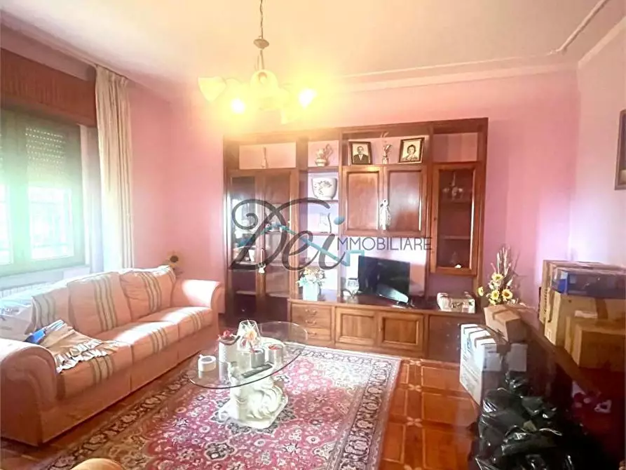 Immagine 8 di Casa bifamiliare in vendita  in Via Per San Martino  a Capannori