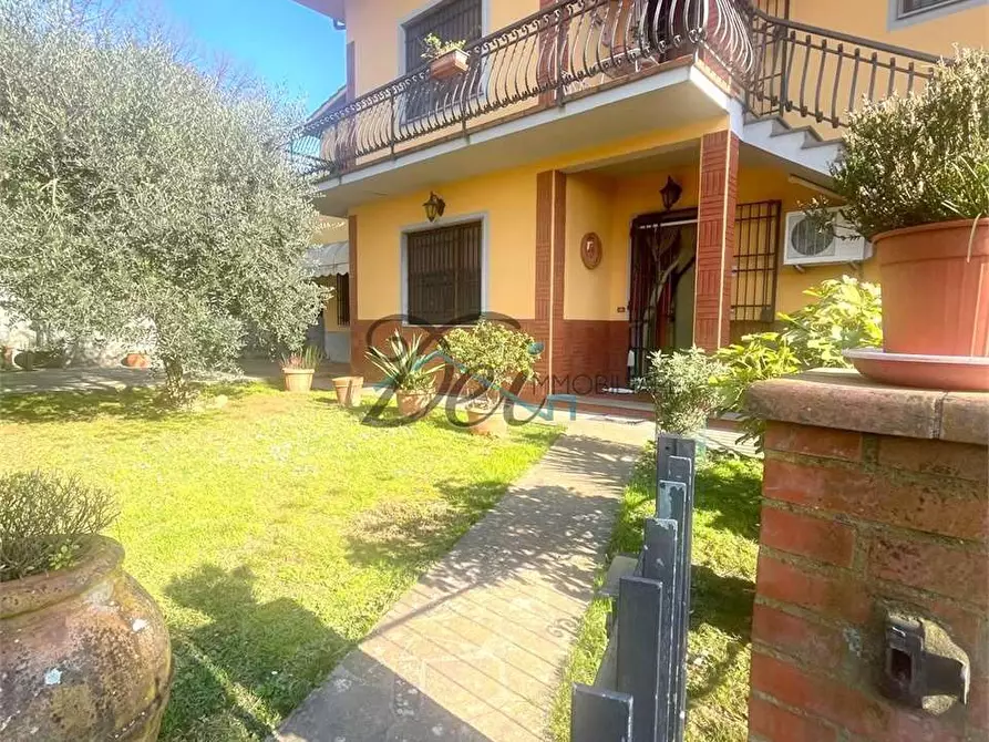 Immagine 34 di Casa bifamiliare in vendita  in Via Per San Martino  a Capannori