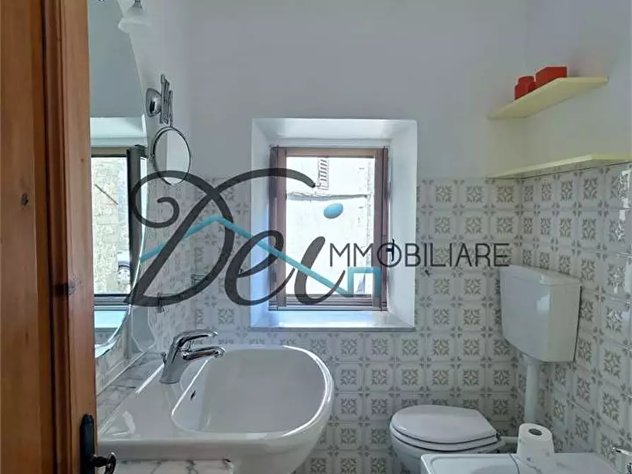 Immagine 18 di Appartamento in vendita  in Via San Frediano 29 a Bagni Di Lucca