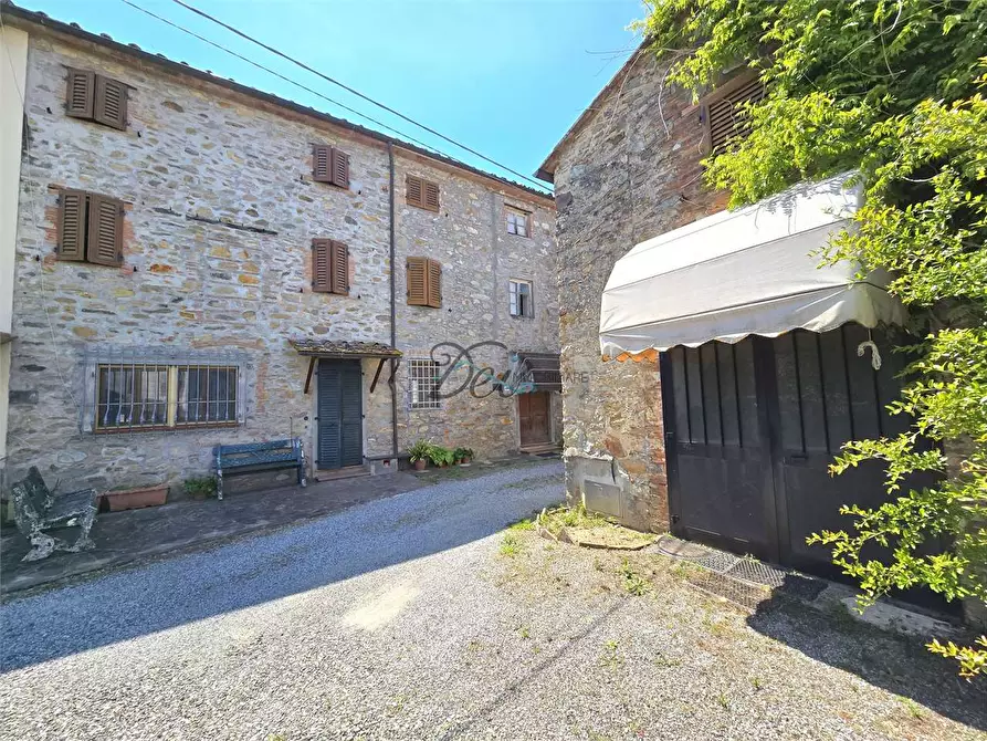 Immagine 1 di Rustico / casale in vendita  in via della francese  a Capannori