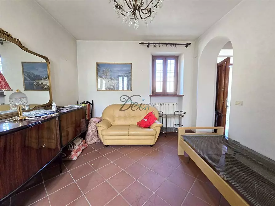 Immagine 12 di Rustico / casale in vendita  in via della francese  a Capannori