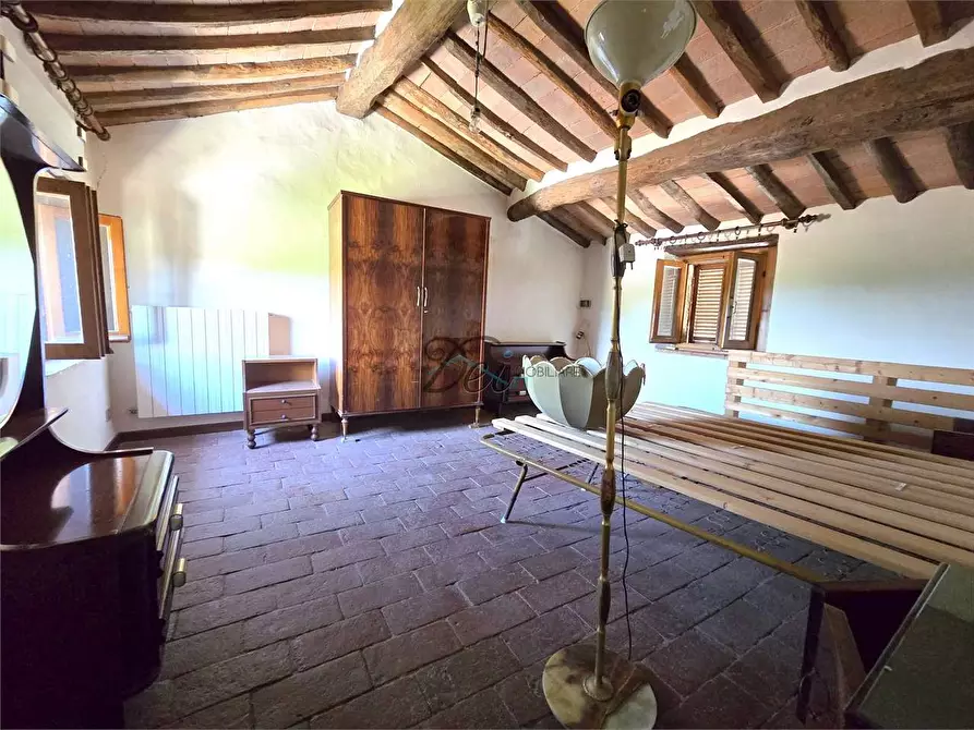 Immagine 22 di Rustico / casale in vendita  in via della francese  a Capannori