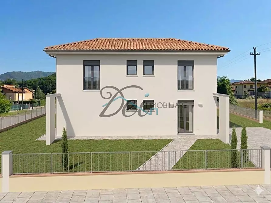 Immagine 1 di Villa in vendita  in Via di Sant antonio a Capannori