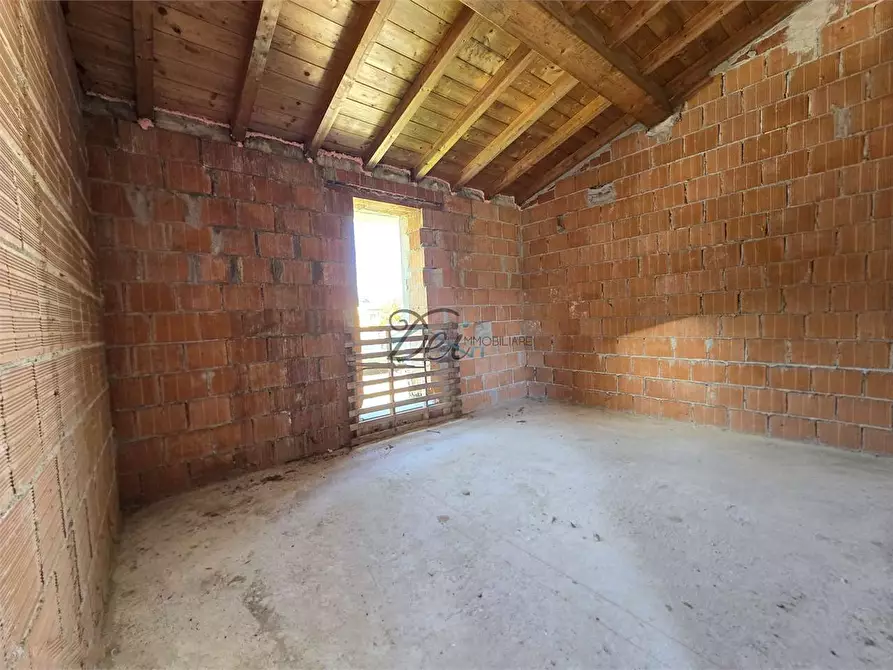 Immagine 17 di Villa in vendita  in Via di Sant antonio a Capannori