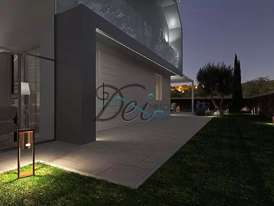 Immagine 32 di Villa in vendita  in via della santina a Capannori
