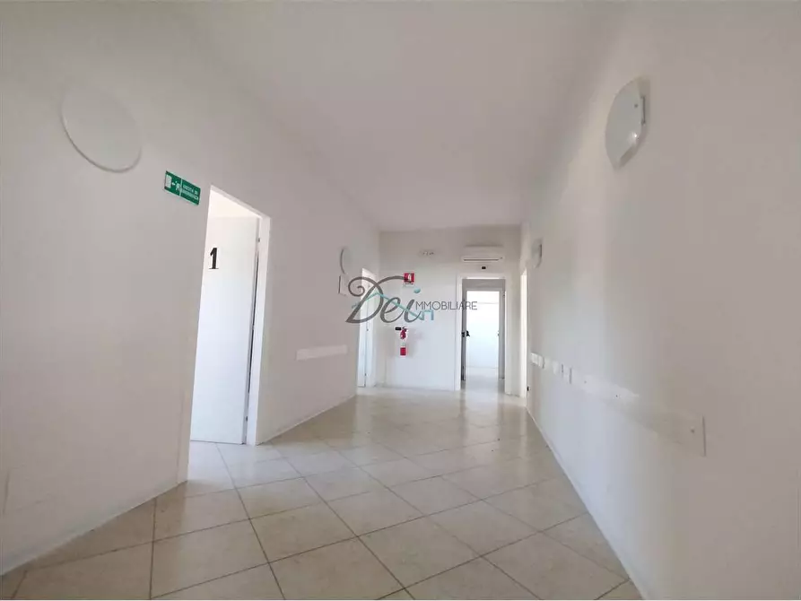 Immagine 19 di Ufficio in affitto  in via pesciatina  a Capannori