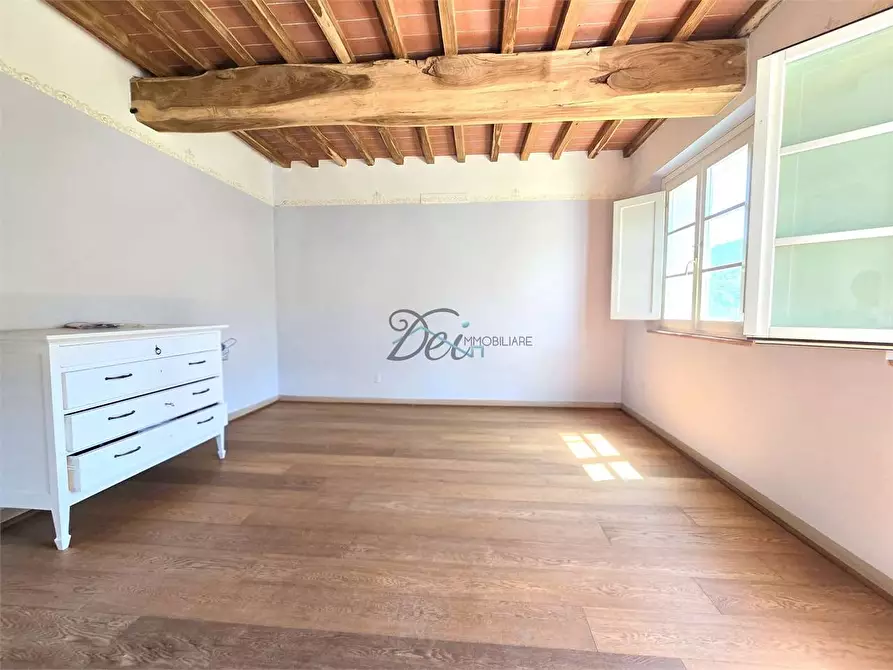Immagine 24 di Rustico / casale in vendita  in Via di Tiglio  a Capannori
