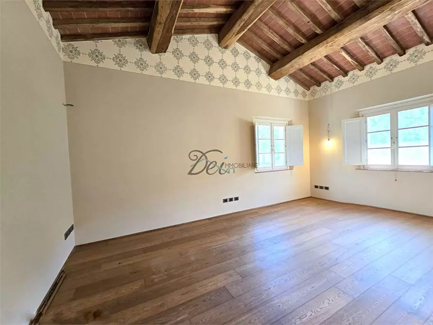 Immagine 35 di Rustico / casale in vendita  in Via di Tiglio  a Capannori