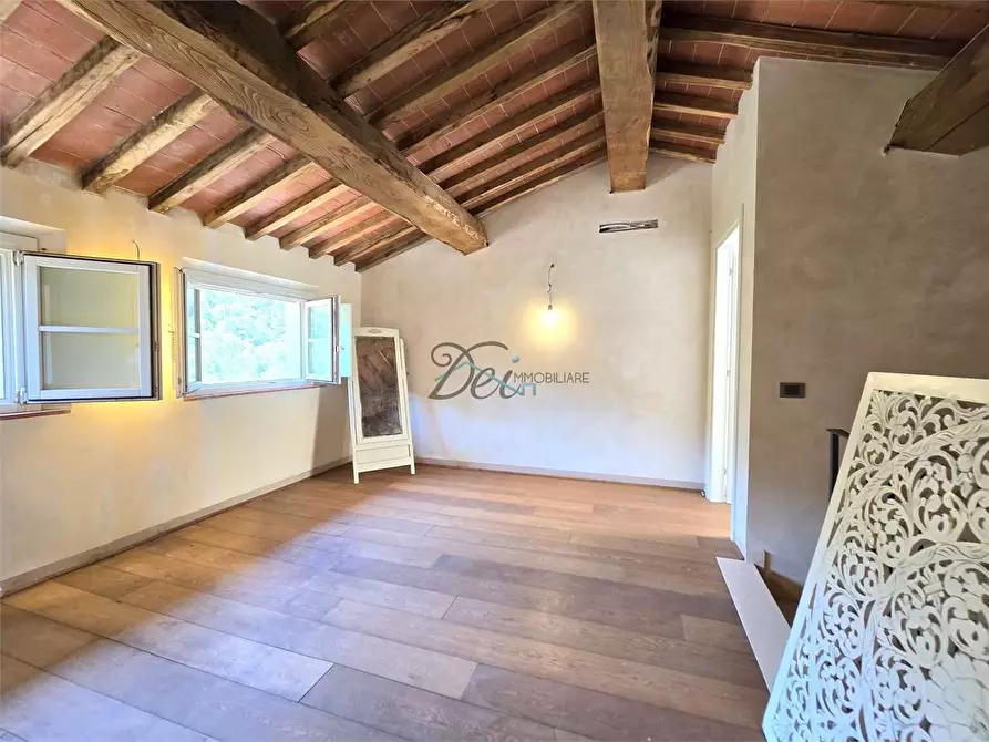 Immagine 31 di Rustico / casale in vendita  in Via di Tiglio  a Capannori