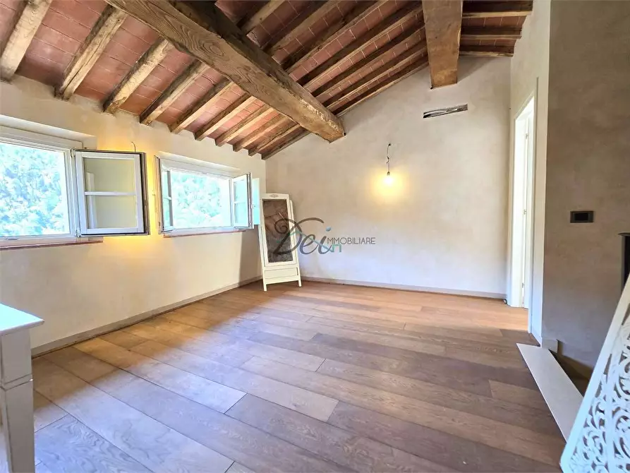 Immagine 32 di Rustico / casale in vendita  in Via di Tiglio  a Capannori