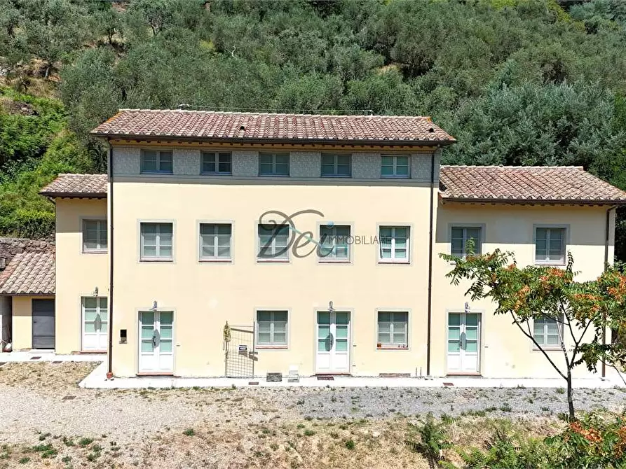 Immagine 1 di Rustico / casale in vendita  in Via di Tiglio  a Capannori