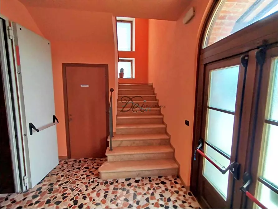Immagine 6 di Hotel in vendita  in via poggio baldino a Altopascio