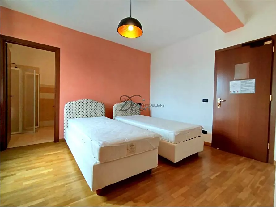 Immagine 19 di Hotel in vendita  in via poggio baldino a Altopascio
