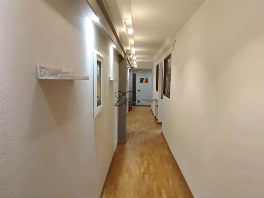 Immagine 42 di Hotel in vendita  in via poggio baldino a Altopascio