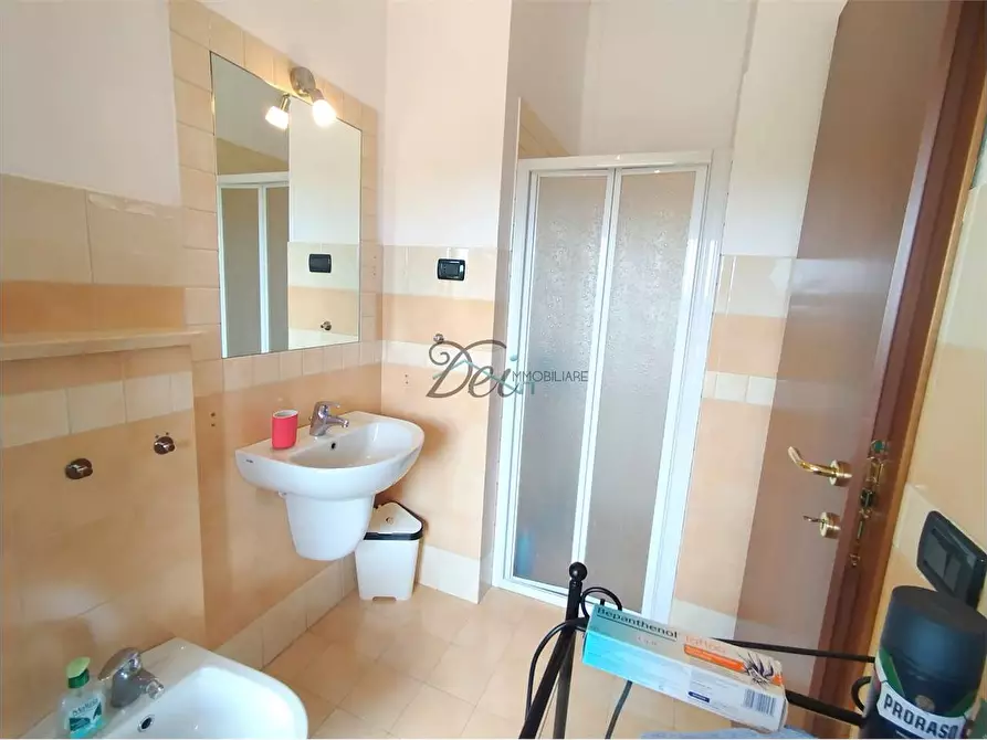 Immagine 37 di Hotel in vendita  in via poggio baldino a Altopascio