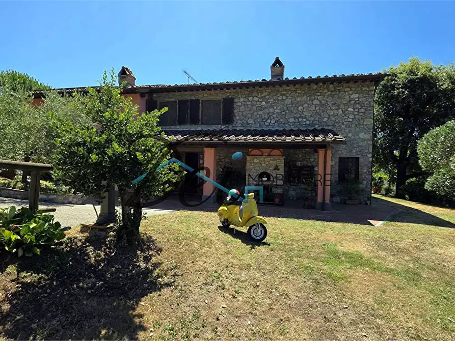 Immagine 15 di Rustico / casale in vendita  in Via Teatro Vecchio 11 a Borgo A Mozzano