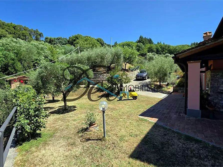Immagine 17 di Rustico / casale in vendita  in Via Teatro Vecchio 11 a Borgo A Mozzano