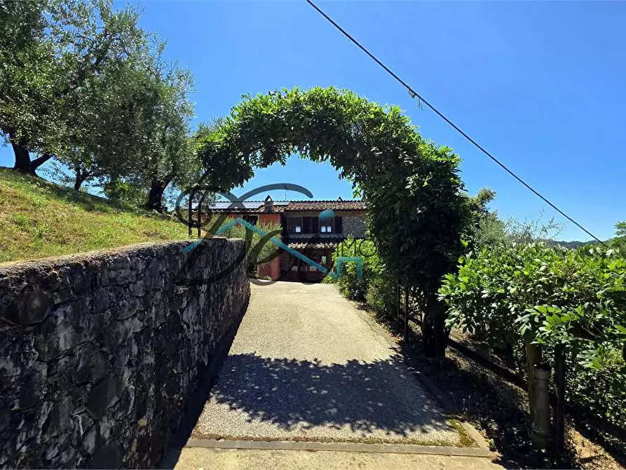 Immagine 20 di Rustico / casale in vendita  in Via Teatro Vecchio 11 a Borgo A Mozzano