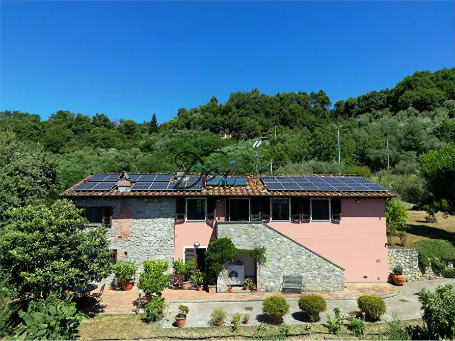 Immagine 4 di Rustico / casale in vendita  in Via Teatro Vecchio 11 a Borgo A Mozzano