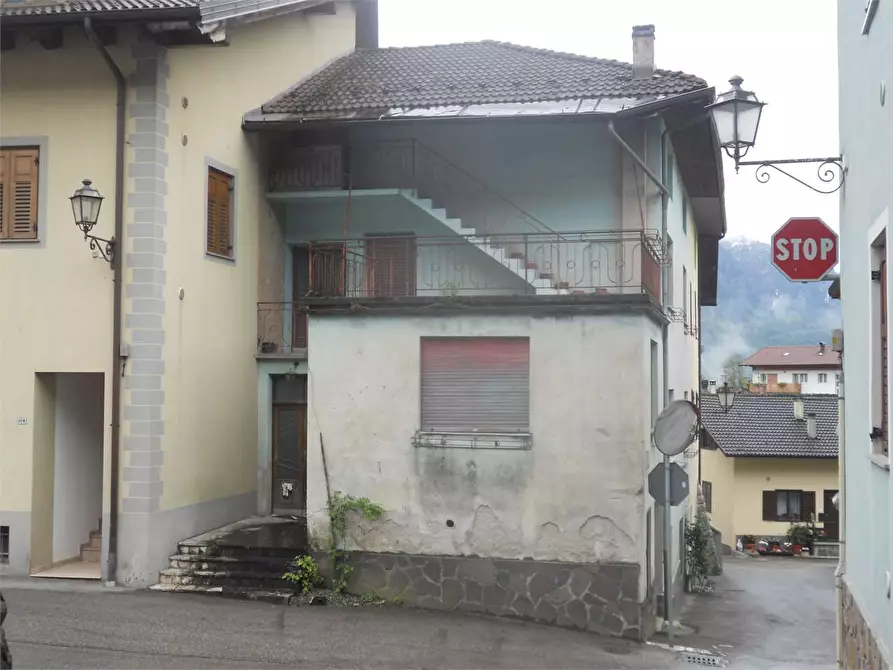 Immagine 2 di Porzione di casa in vendita  in via nuova superiore a Samone