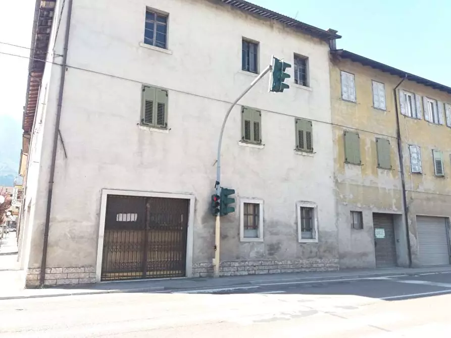 Immagine 1 di Porzione di casa in vendita  in VIA FRATELLI  20 a Borgo Valsugana