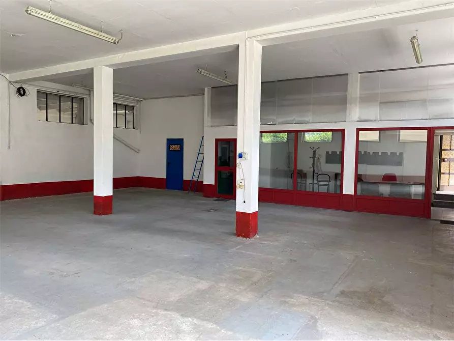Immagine 5 di Magazzino in affitto  in Via della Stazione 12 a Castel Ivano