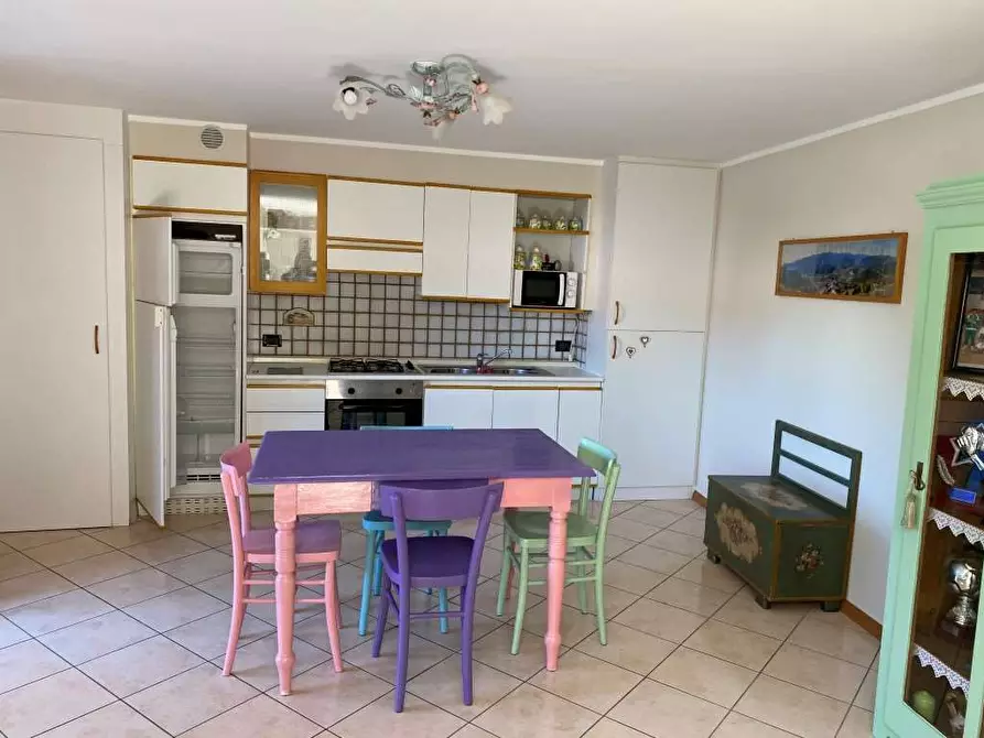Immagine 1 di Appartamento in affitto  in via aurora a Telve