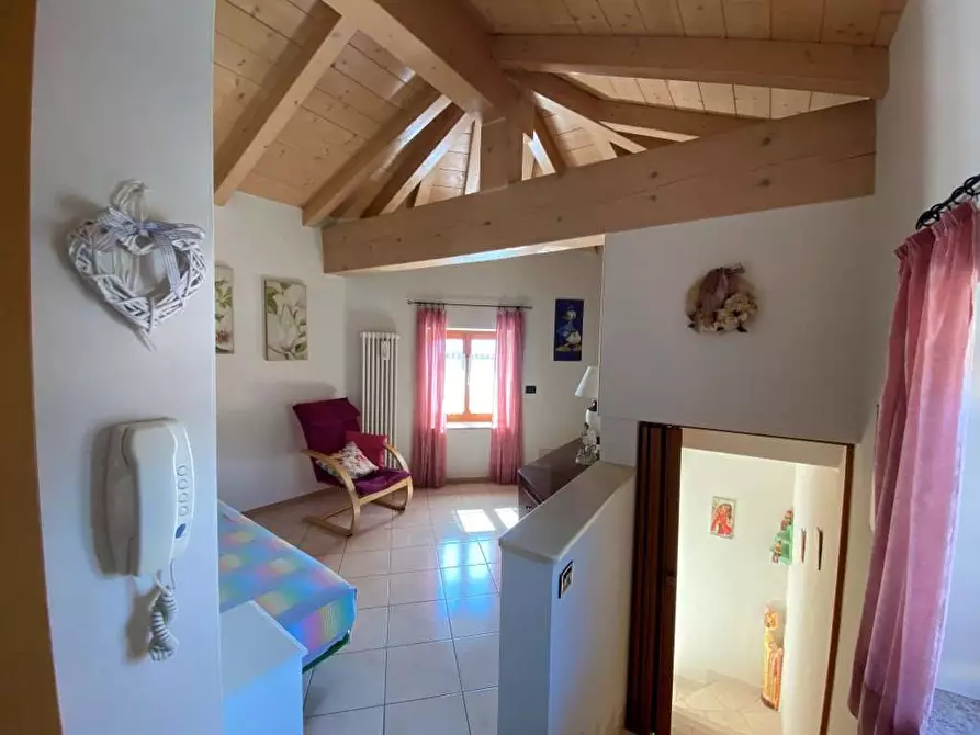 Immagine 9 di Appartamento in affitto  in via aurora a Telve