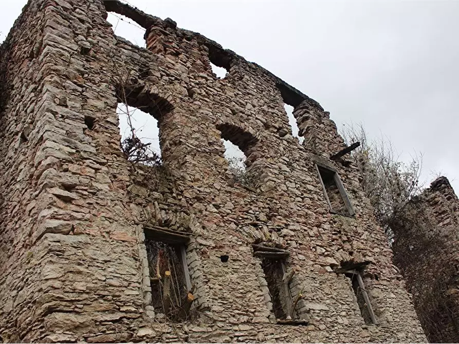 Immagine 5 di Rustico / casale in vendita  in Loc. Campestrin a Pieve Tesino