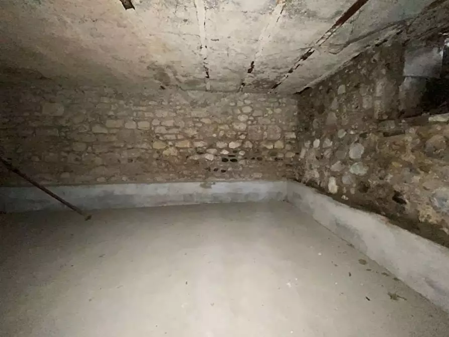 Immagine 10 di Porzione di casa in vendita  in via barricata a Ospedaletto