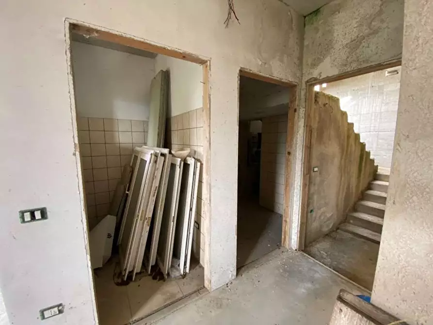 Immagine 12 di Porzione di casa in vendita  in via barricata a Ospedaletto