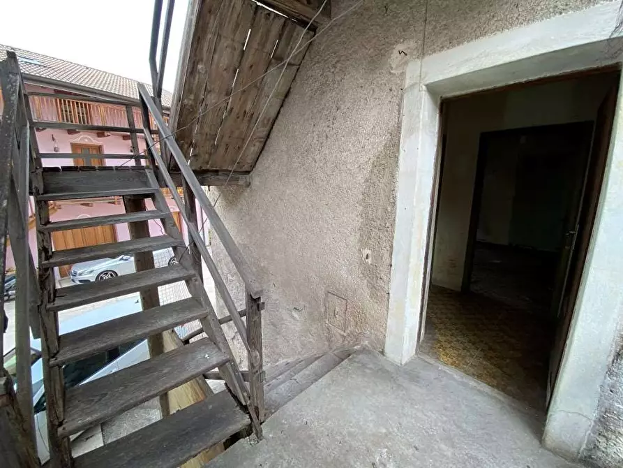 Immagine 10 di Porzione di casa in vendita  in VIA FELTRE  1 a Borgo Valsugana