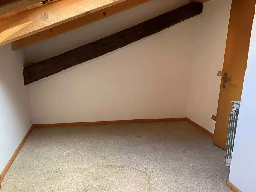 Immagine 6 di Mansarda in vendita  in VIA GRAZIE 1 a Telve Di Sopra